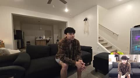 Snapshot of theslutcouple98 chatting on October 19, 2025, 5:52 am theslutcouple98 online show from October 19, 2025, 5:52 am