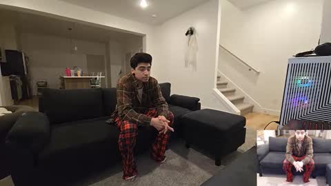 Snapshot of theslutcouple98 chatting on October 21, 2025, 5:19 am theslutcouple98 online show from October 21, 2025, 5:19 am