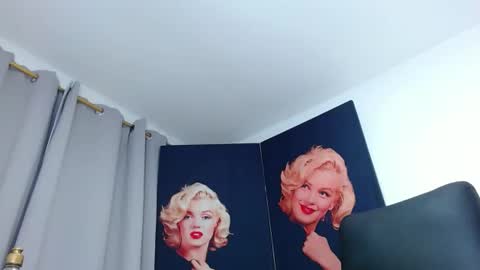 Snapshot of thiago_fosterr1 chatting on December 18, 2024, 10:35 pm Thiago online show from December 18, 2024, 10:35 pm