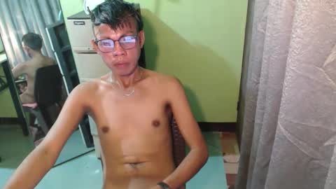 gil online show from December 3, 2025, 7:05 am