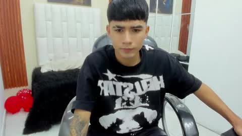 Snapshot of thiiago_collins chatting on March 1, 2026, 10:34 pm THIAGO COLLINS online show from March 1, 2026, 10:34 pm