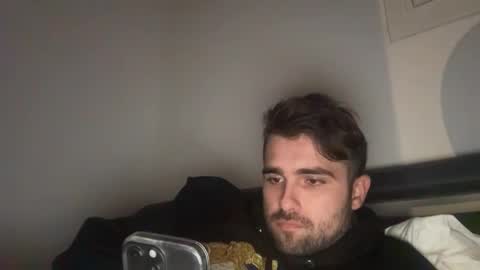 Snapshot of thony_grey chatting on March 3, 2026, 9:42 pm Thony Grey online show from March 3, 2026, 9:42 pm