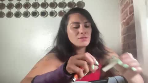 Snapshot of throatyygoat chatting on September 20, 2025, 1:45 pm throatyygoat online show from September 20, 2025, 1:45 pm