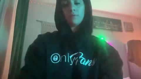 Snapshot of throatyygoat chatting on November 7, 2025, 5:51 am throatyygoat online show from November 7, 2025, 5:51 am