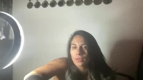 Snapshot of throatyygoat chatting on November 29, 2025, 5:32 am throatyygoat online show from November 29, 2025, 5:32 am