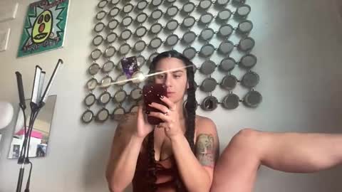 Snapshot of throatyygoat chatting on January 17, 2026, 10:35 pm throatyygoat online show from January 17, 2026, 10:35 pm