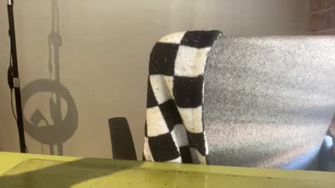 Snapshot of throatyygoat chatting on February 4, 2026, 11:09 pm throatyygoat online show from February 4, 2026, 11:09 pm