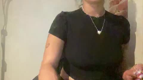 Snapshot of throatyygoat chatting on March 4, 2026, 3:45 am throatyygoat online show from March 4, 2026, 3:45 am