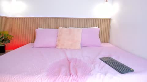 THYARE online show from December 31, 2024, 6:27 am