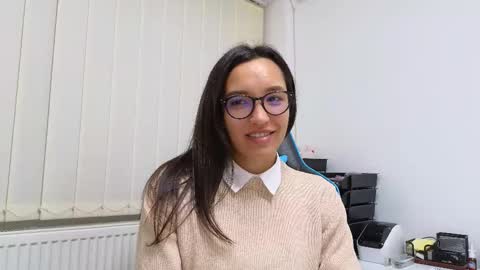 Snapshot of tia_j chatting on February 16, 2026, 7:32 pm tia_j online show from February 16, 2026, 7:32 pm