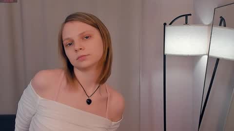 Snapshot of tierarote chatting on March 2, 2026, 9:16 am Lily online show from March 2, 2026, 9:16 am