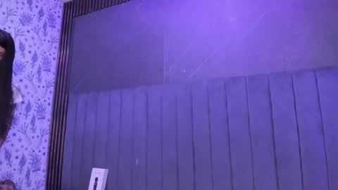 TiffanyDream8 online show from February 27, 2026, 9:37 pm