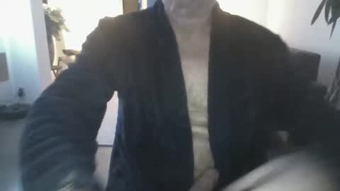 Snapshot of times20 chatting on October 24, 2025, 5:15 am times20 online show from October 24, 2025, 5:15 am