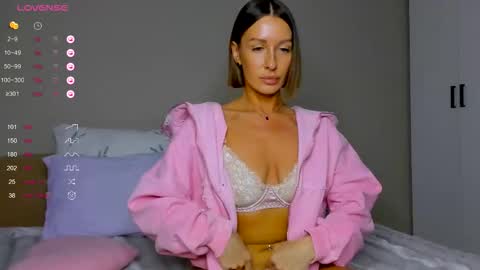 Snapshot of tina__bestie chatting on February 7, 2026, 9:46 am Tina online show from February 7, 2026, 9:46 am