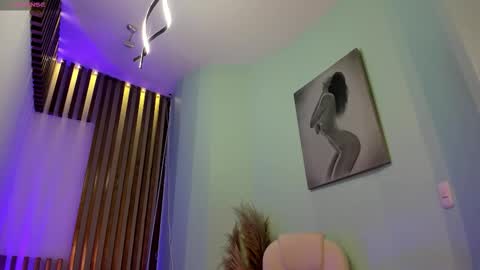 Tina  online show from January 13, 2026, 4:07 am