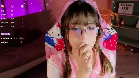 Soffi online show from February 12, 2026, 5:57 am