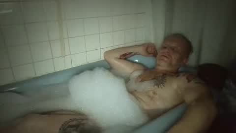 Snapshot of tokenless_boner chatting on December 18, 2025, 12:11 pm tokenless_boner online show from December 18, 2025, 12:11 pm