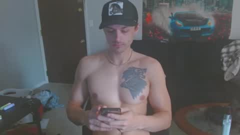 Snapshot of tommystrokes_ chatting on February 6, 2025, 6:02 pm Tommy Strokes online show from February 6, 2025, 6:02 pm