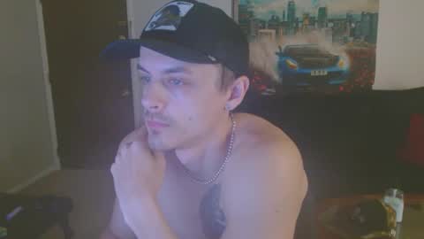 Snapshot of tommystrokes_ chatting on February 11, 2025, 3:40 am Tommy Strokes online show from February 11, 2025, 3:40 am