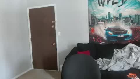 Snapshot of tommystrokes_ chatting on December 15, 2025, 5:06 pm Tommy Strokes online show from December 15, 2025, 5:06 pm