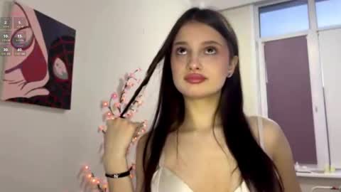 Snapshot of tonimechling chatting on February 5, 2026, 10:42 am Nana and Sara online show from February 5, 2026, 10:42 am