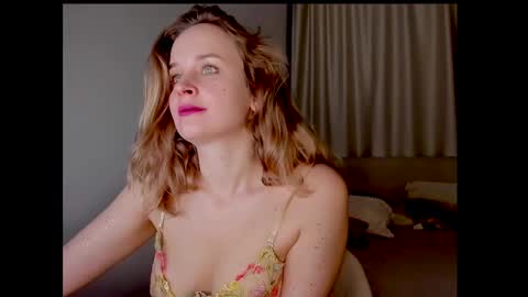 Tony and Alice online show from December 28, 2024, 10:44 pm