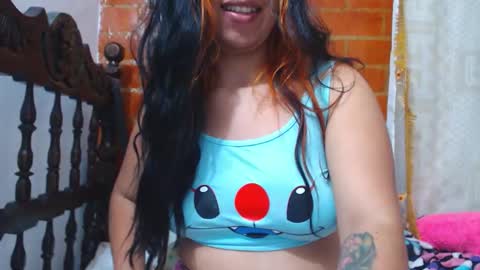 Snapshot of torres_karla chatting on February 25, 2026, 4:00 am karla online show from February 25, 2026, 4:00 am