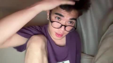 Snapshot of toshikaro0 chatting on January 3, 2025, 4:16 pm Karo online show from January 3, 2025, 4:16 pm