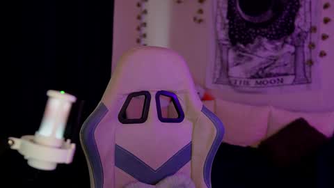 Ariana and Erik online show from September 11, 2025, 9:31 am