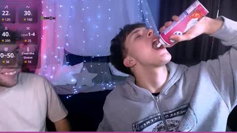 Travis online show from November 12, 2025, 7:57 pm