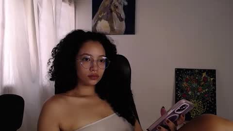 Snapshot of treasuresz chatting on October 13, 2025, 3:45 pm Emily online show from October 13, 2025, 3:45 pm