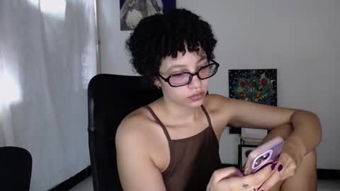 Snapshot of treasuresz chatting on February 28, 2026, 6:53 pm Emily online show from February 28, 2026, 6:53 pm