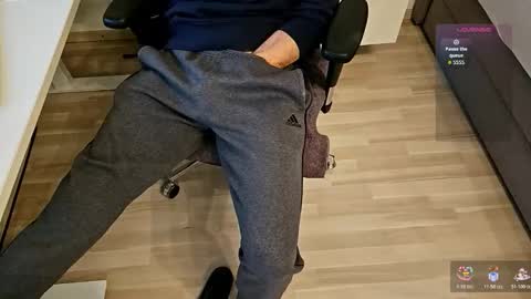 tree1989 online show from February 21, 2026, 3:57 pm