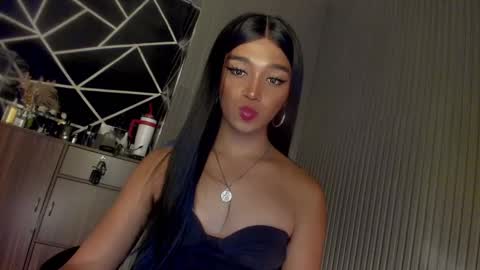 Ms Ella online show from January 12, 2025, 1:48 pm