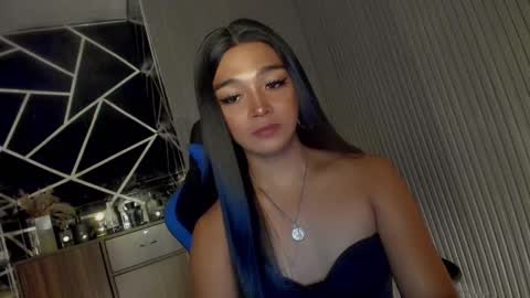 Ms Ella online show from March 9, 2025, 3:38 pm