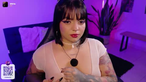 Val martinez  online show from February 21, 2026, 12:28 pm