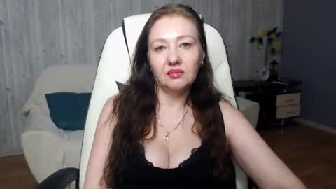 Snapshot of tyramories chatting on February 15, 2026, 12:47 pm tyramories online show from February 15, 2026, 12:47 pm