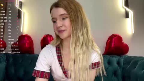 Snapshot of ulalittlepage chatting on February 18, 2026, 3:08 pm Vikki online show from February 18, 2026, 3:08 pm