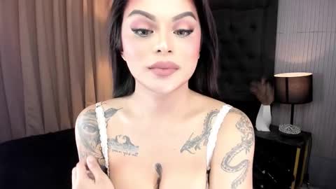 Lady tan online show from November 4, 2025, 7:24 pm