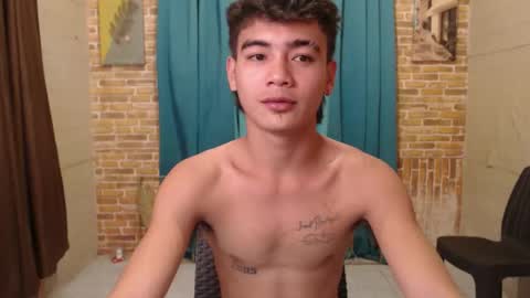 ur_naughtyboy_raphael online show from September 27, 2025, 9:14 am