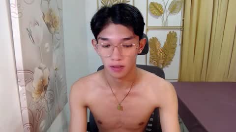 Snapshot of urasian_john20 chatting on March 1, 2026, 12:40 pm urasian_john20 online show from March 1, 2026, 12:40 pm