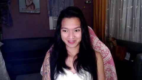 Snapshot of urasian_newra chatting on November 21, 2025, 10:19 pm NEWRA ALLISON online show from November 21, 2025, 10:19 pm