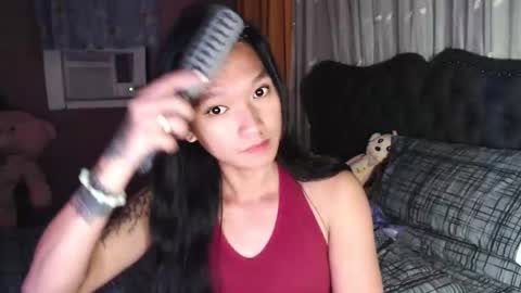 Snapshot of urasian_newra chatting on January 12, 2026, 5:23 am NEWRA ALLISON online show from January 12, 2026, 5:23 am