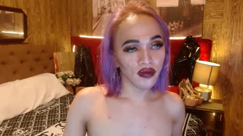 Snapshot of urcumgirlasiants chatting on December 28, 2024, 2:01 am KENDALL online show from December 28, 2024, 2:01 am