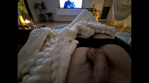 Snapshot of userlive chatting on December 7, 2024, 9:00 pm userlive online show from December 7, 2024, 9:00 pm