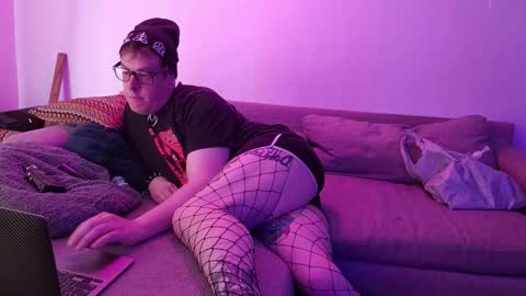 Rikki Stormgren online show from March 3, 2026, 8:48 pm