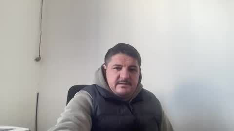 vaginalnik online show from November 25, 2025, 10:04 am