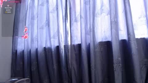 IG-valen mendoza99  twitter valenthompson99 online show from February 6, 2026, 5:38 pm