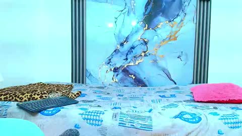 Snapshot of valentina_y_sneiderr chatting on January 13, 2026, 7:19 pm valentina_y_sneiderr online show from January 13, 2026, 7:19 pm