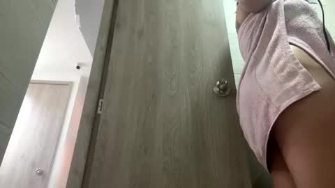   online show from December 3, 2024, 1:32 pm